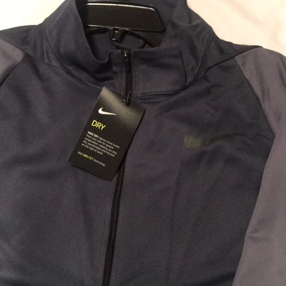 Nike Jacket - Picture 3 of 3